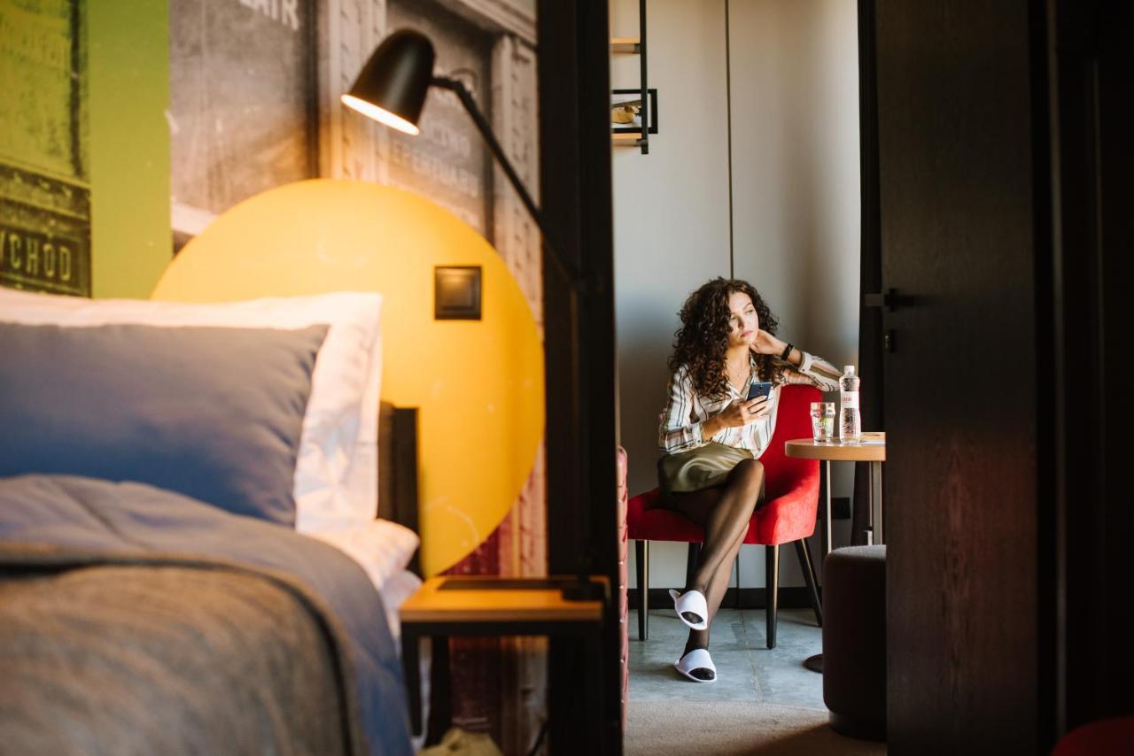 !Fest Hotel Львов Экстерьер фото