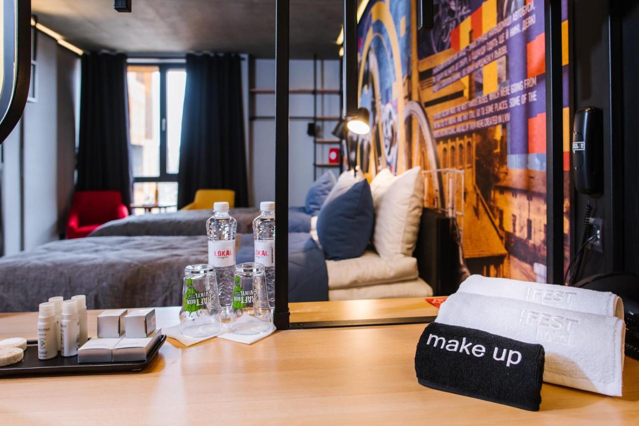 !Fest Hotel Львов Экстерьер фото