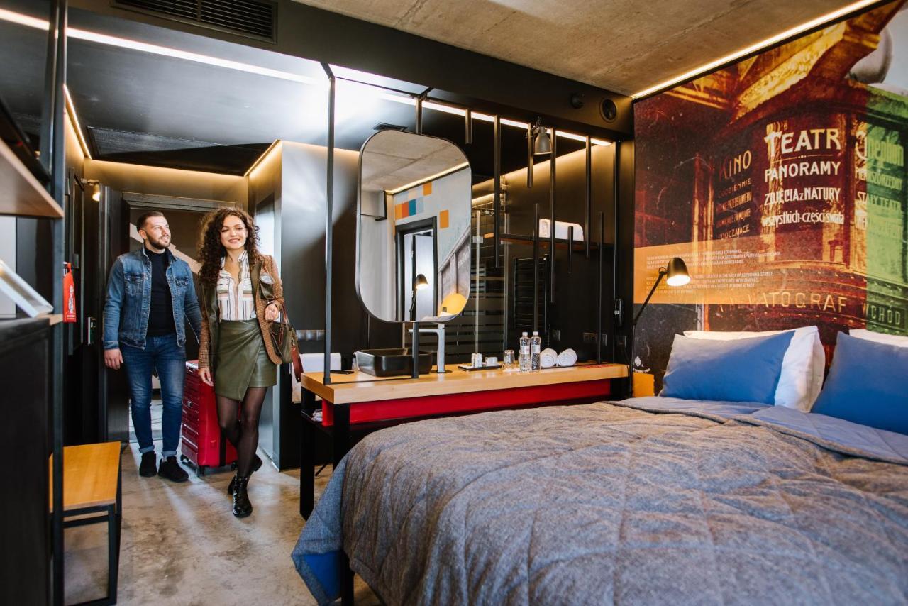 !Fest Hotel Львов Экстерьер фото