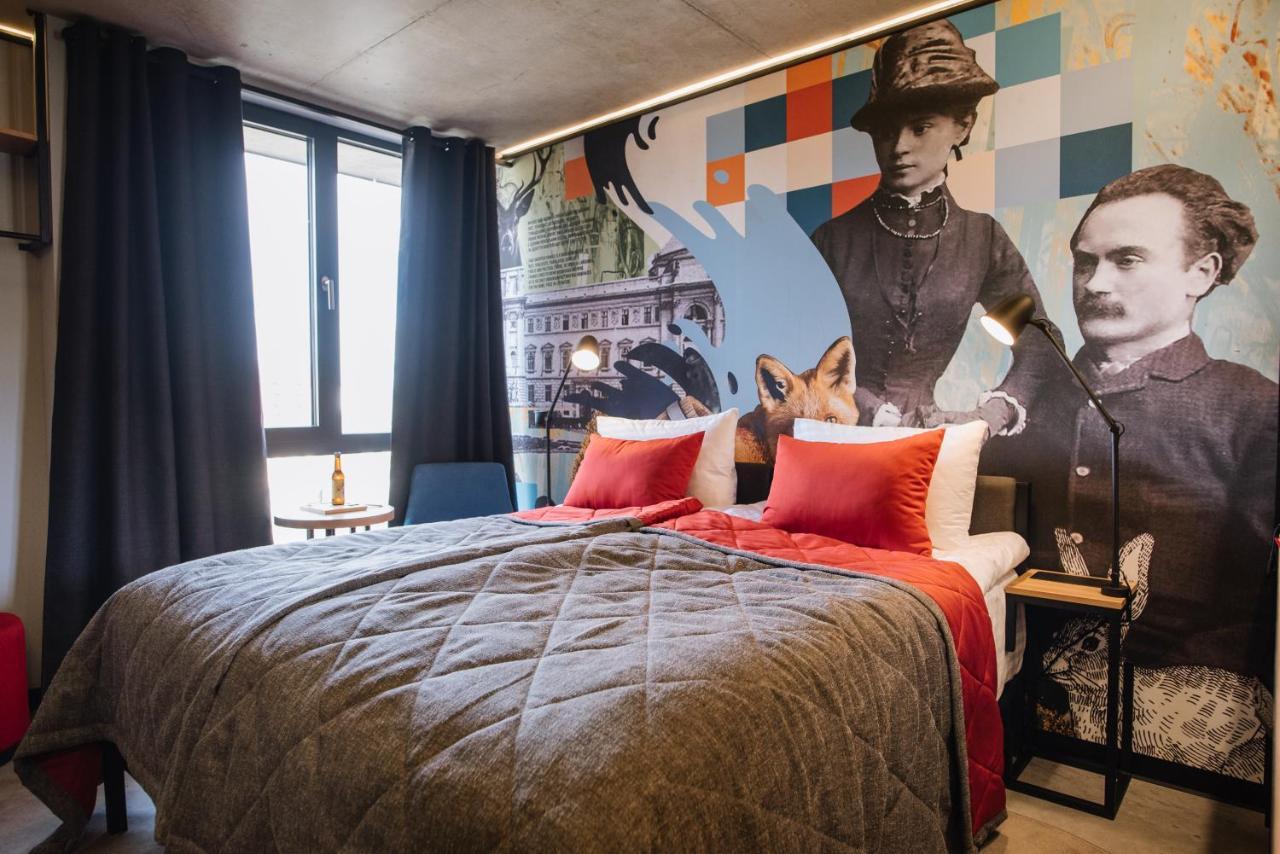 !Fest Hotel Львов Экстерьер фото