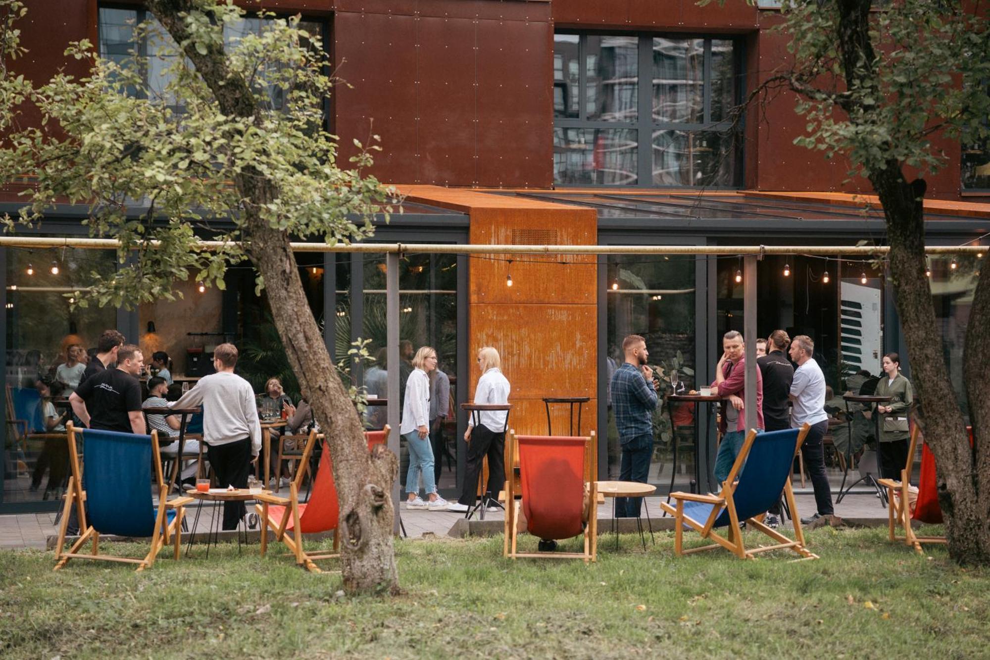 !Fest Hotel Львов Экстерьер фото