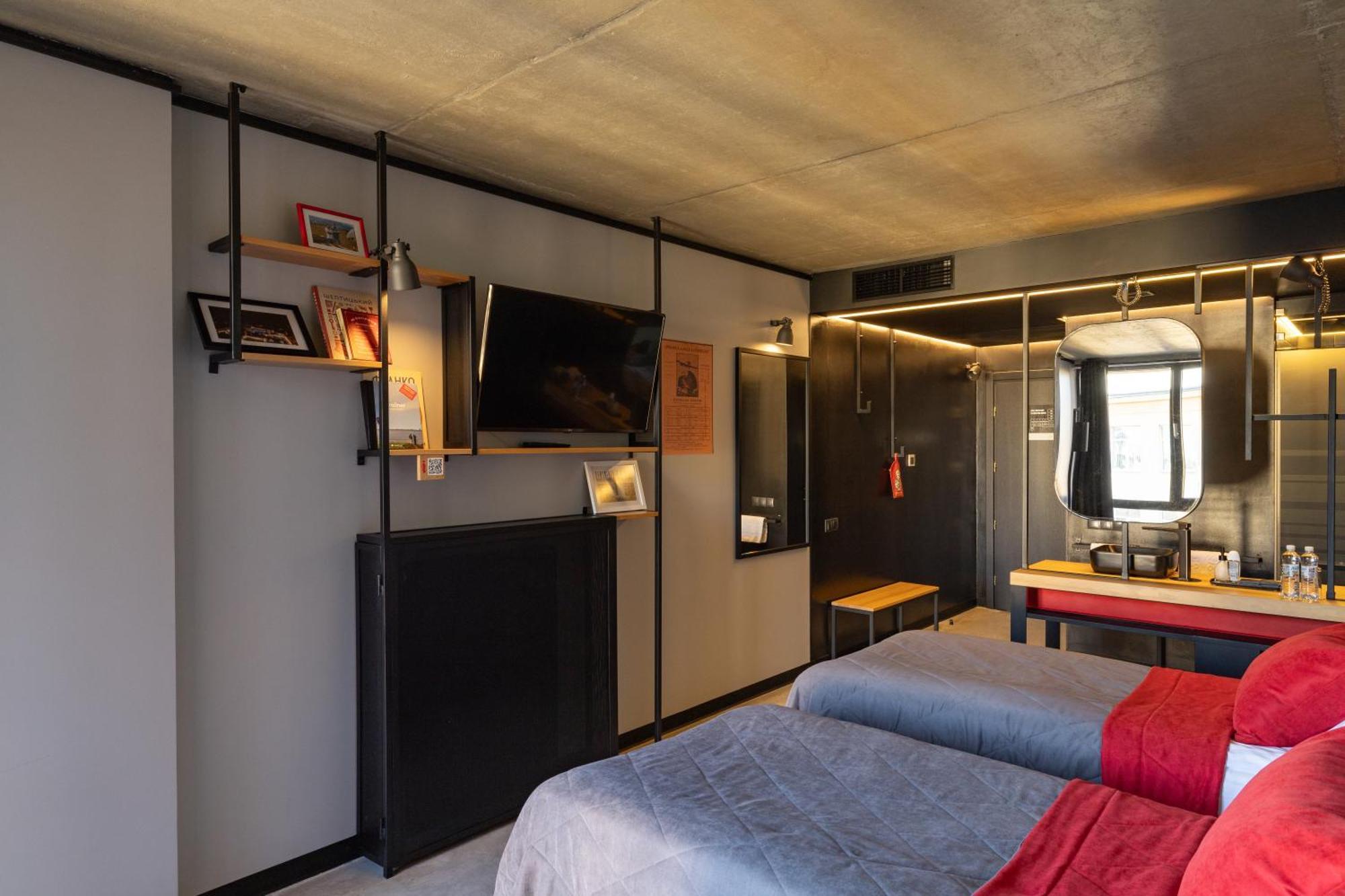!Fest Hotel Львов Экстерьер фото