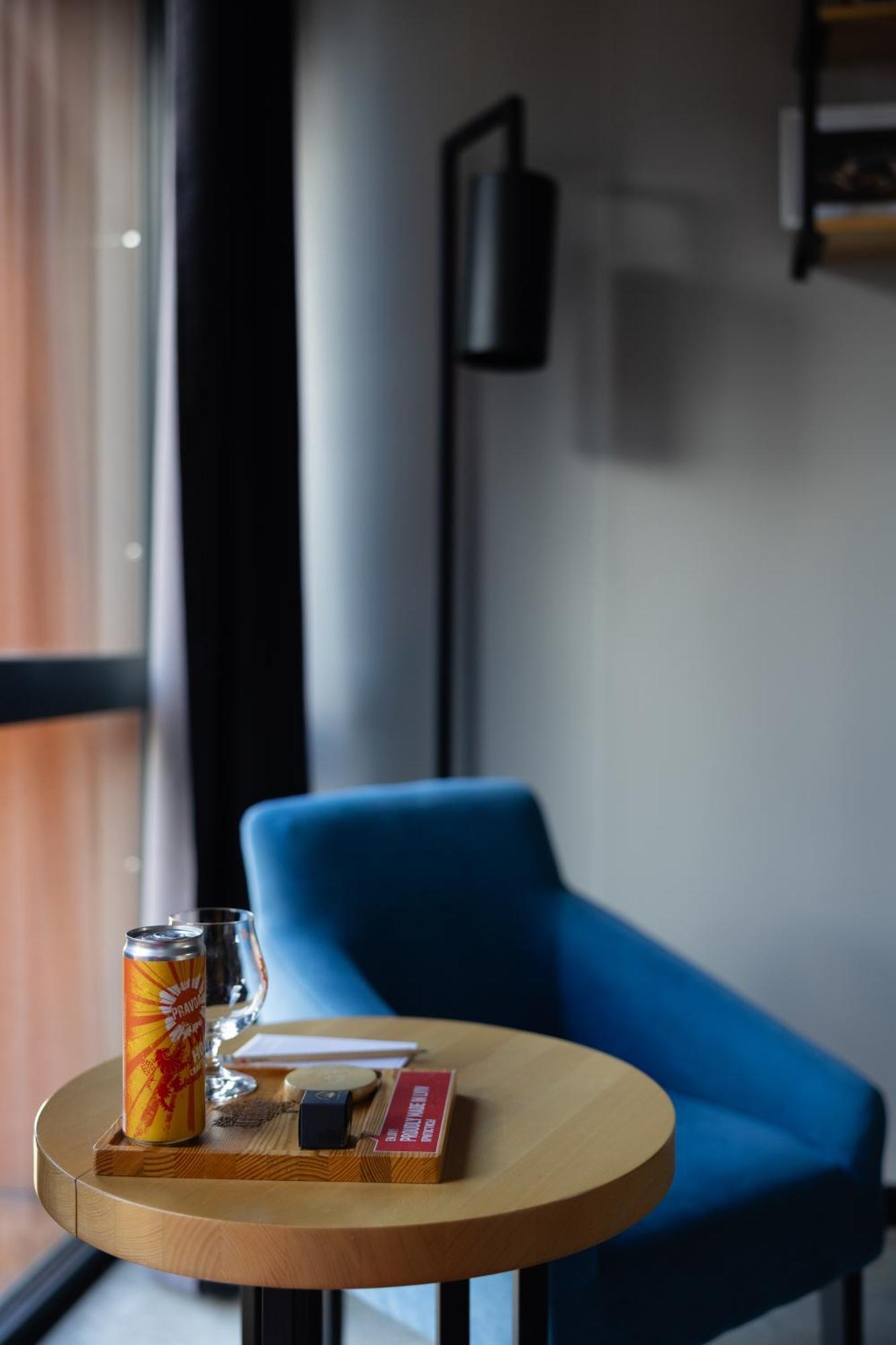 !Fest Hotel Львов Экстерьер фото