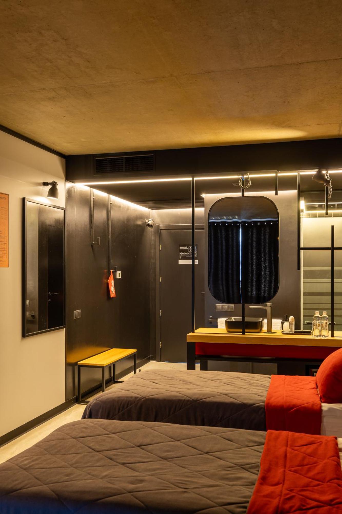 !Fest Hotel Львов Экстерьер фото